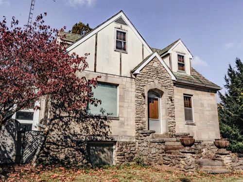 1331 Crawford Dr, Bedford, IN, 47421-3424 | Card Image