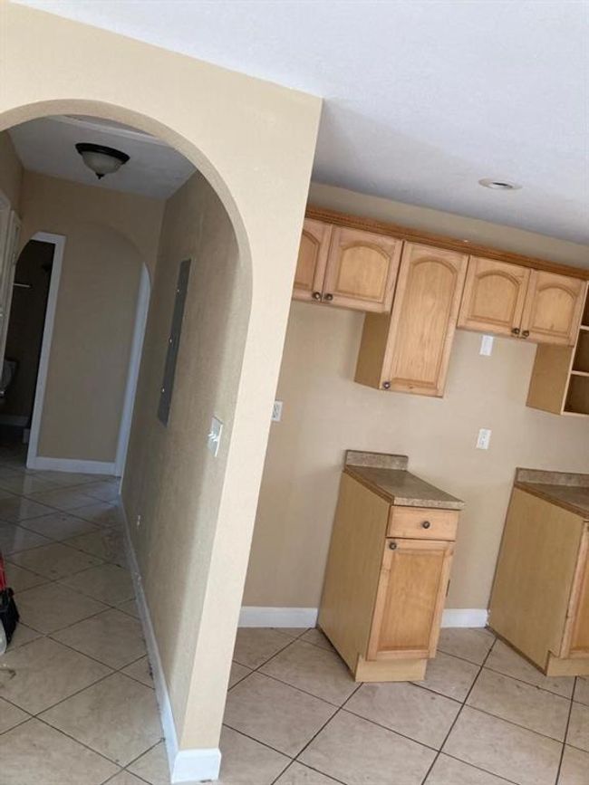 1 - 179 S Barfield Hwy, House other with 3 bedrooms, 2 bathrooms and null parking in Pahokee FL | Image 9