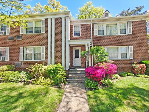 3-3 Lawrence Park Cres, Yonkers, NY, 10708-6703 | Card Image
