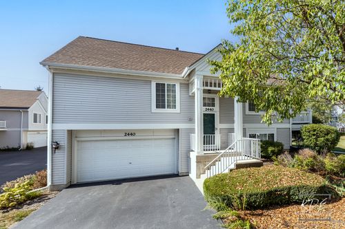 2440 Daybreak Ct, Elgin, IL, 60123-8847 | Card Image