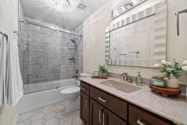 810 Burton Trl, House other with 3 bedrooms, 2 bathrooms and 4 parking in Adams TN | Image 19