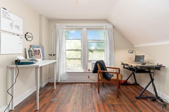 Office space in unit 829 | Image 49