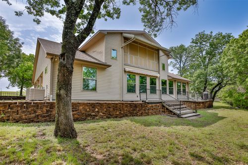 149 Red Oak, Gainesville, TX, 76240-7441 | Card Image