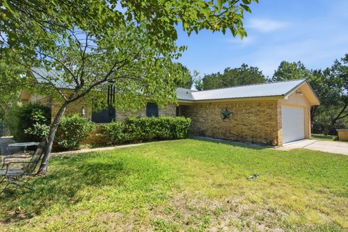 135 Indian Mountain Ct, Granbury, TX, 76048-6738 | Card Image