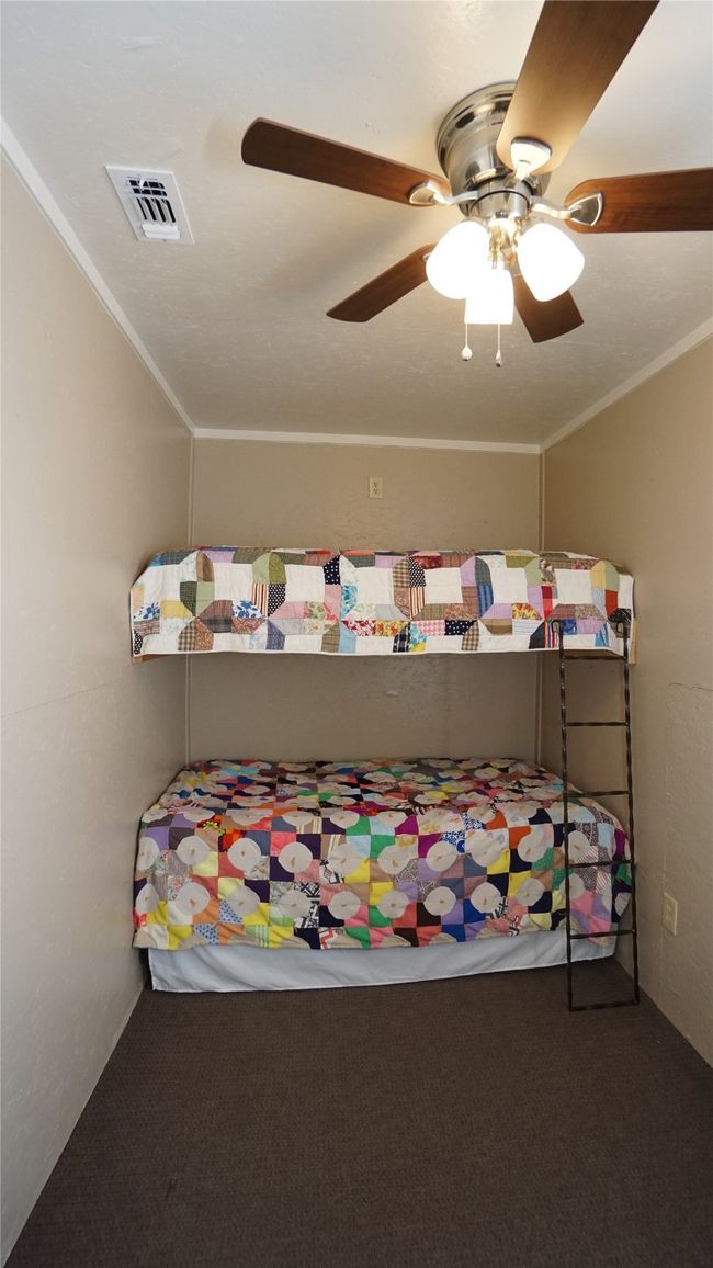 Extra Sleeping area in suite 3 | Image 21