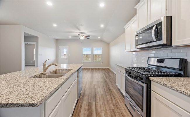 1342 Alexandra Park Ln, House other with 4 bedrooms, 3 bathrooms and 2 parking in Corpus Christi TX | Image 5