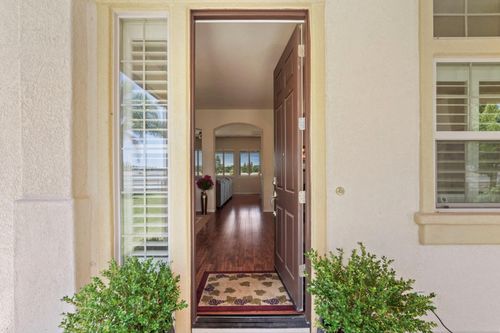 9240 Stablegate Rd, Wilton, CA, 95693-9200 | Card Image