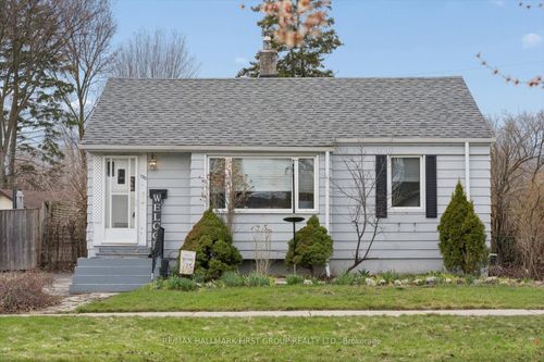 130 Admiral Rd, Ajax, ON, L1S2P1 | Card Image