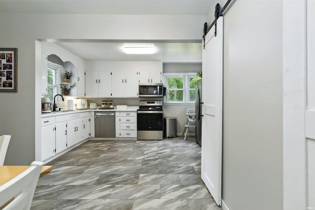 6049 E Mineral Koleen Rd, House other with 3 bedrooms, 1 bathrooms and null parking in Bloomfield IN | Image 25