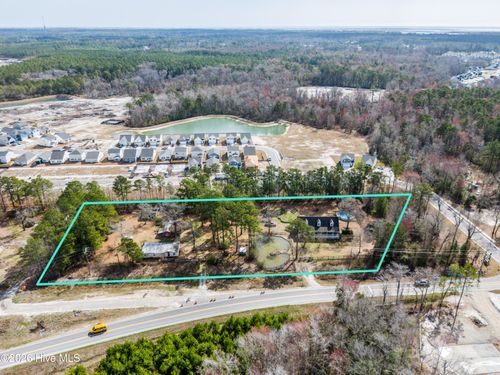 1098 Hoover Rd, Hampstead, NC, 28443-7338 | Card Image
