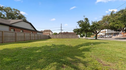 2402 Cleburne St, Houston, TX, 77004-5204 | Card Image