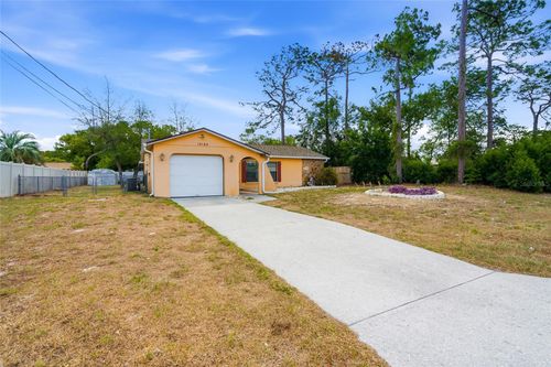 10164 Gifford Dr, Spring Hill, FL, 34608-2725 | Card Image