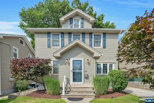 13 Magnolia Ave, Kearny, NJ, 07032-1716 | Card Image
