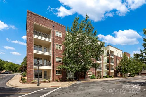 apt-208-5 Farleigh St, Asheville, NC, 28803-4504 | Card Image