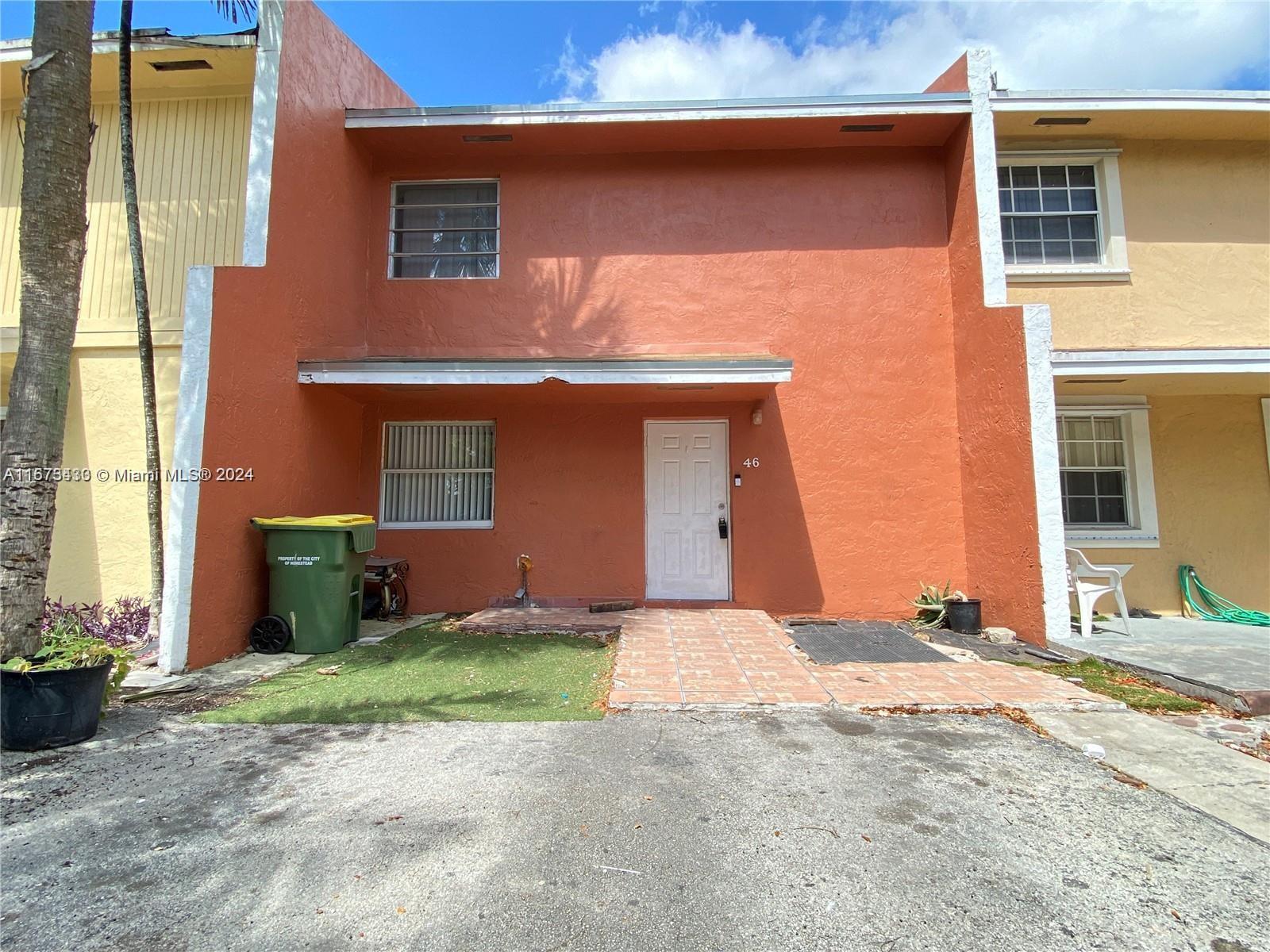 14th Ter, Homestead, FL 33030