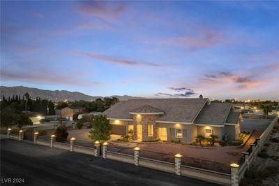 4900 N Miller Lane, House other with 5 bedrooms, 4 bathrooms and null parking in Las Vegas NV | Image 2