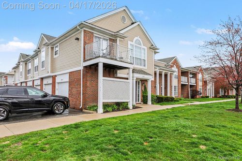 16413 Dominion Dr, Macomb, MI, 48044-4077 | Card Image