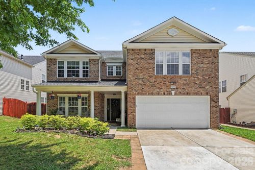 5654 Hammermill Dr, Harrisburg, NC, 28075-3933 | Card Image