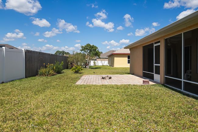 364 Sw Aero Cir, House other with 3 bedrooms, 2 bathrooms and null parking in Port St. Lucie FL | Image 25