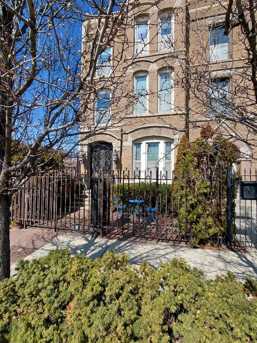 1-1420 W Fulton St, Chicago, IL, 60607-1129 | Card Image