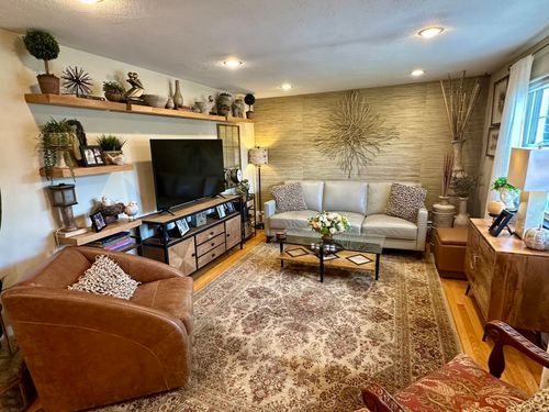 23-31 Pond St, Waltham, MA, 02451-4567 | Card Image