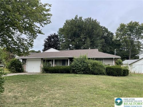 2180 Pinehurst Rd, Bethlehem, PA, 18018-1439 | Card Image