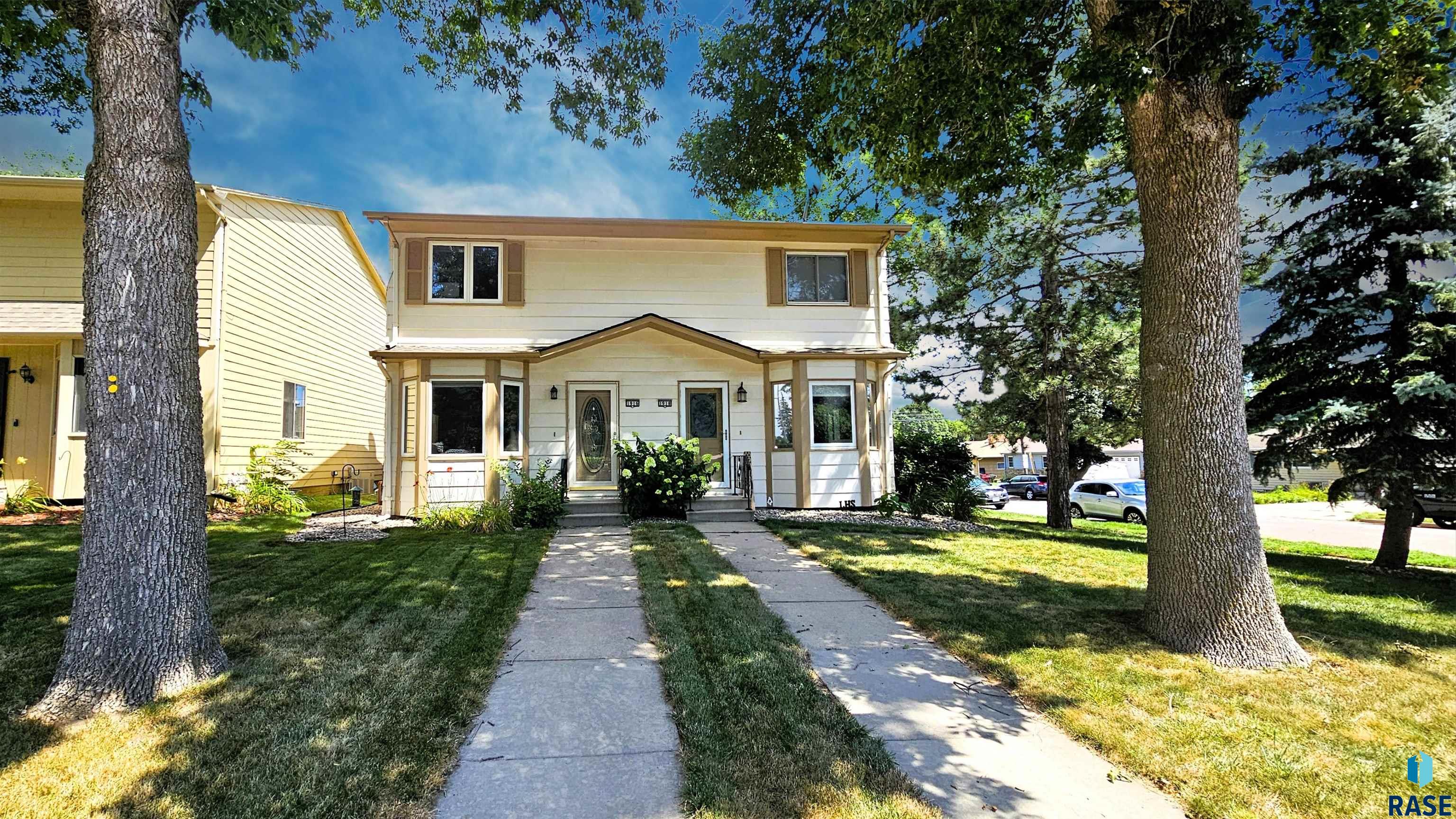 Cliff Ave, Sioux Falls, SD 57105