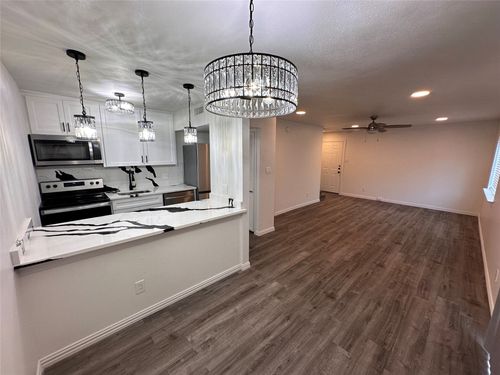 apt-111-4011 Cole Ave, Dallas, TX, 75204-7919 | Card Image