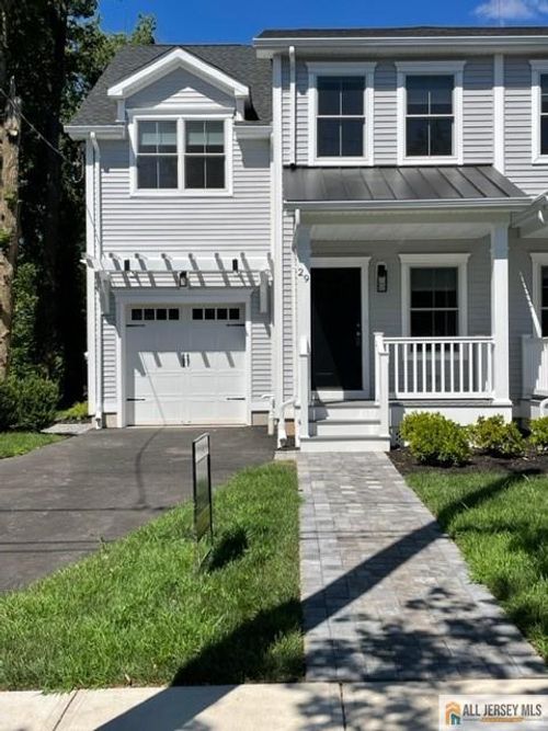 29 Halsey St, Metuchen, NJ, 08840-2419 | Card Image