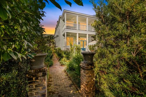 111 Cannon St, Charleston, SC, 29403-6790 | Card Image