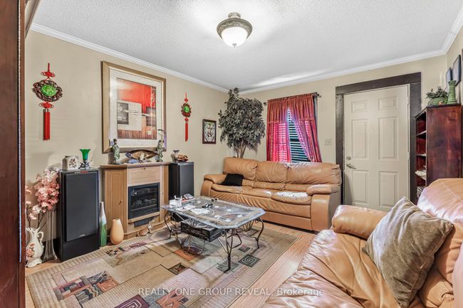 160 Fares St, Home with 4 bedrooms, 2 bathrooms and 4 parking in Port Colborne ON | Image 5