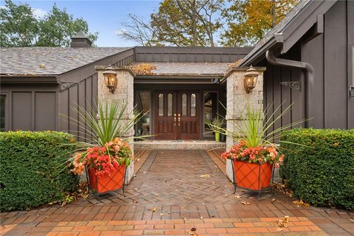 288 Latonka Dr, Mercer, PA, 16137-9363 | Card Image