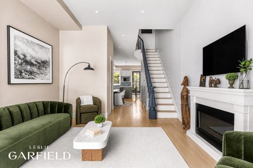 119 E 26th St, New York, NY, 10010-1801 | Card Image