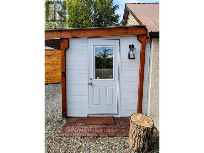 4152 51 St, House other with 2 bedrooms, 2 bathrooms and 10 parking in Canyon BC | Image 17