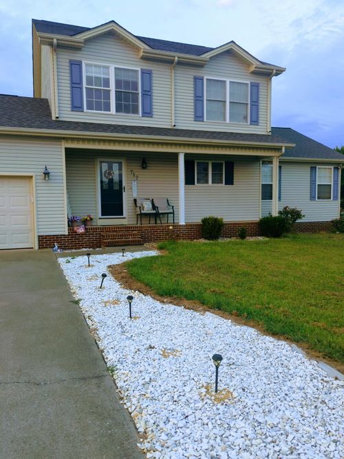 717 Claw Ct, Hopkinsville, KY, 42240-8737 | Card Image