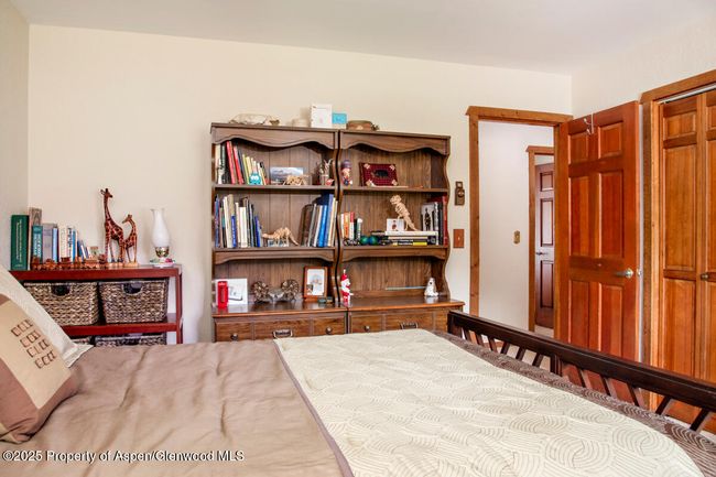 368 Meadow Ln, House other with 4 bedrooms, 3 bathrooms and null parking in Glenwood Springs CO | Image 19