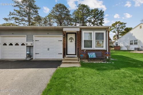 62-3B Greenwood Ln, Whiting, NJ, 08759-2163 | Card Image