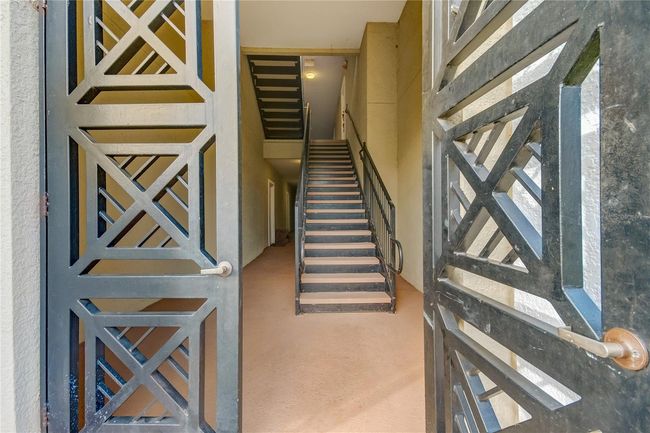 APT-1825 - 3701 Conroy Rd, Condo with 3 bedrooms, 2 bathrooms and null parking in ORLANDO FL | Image 43