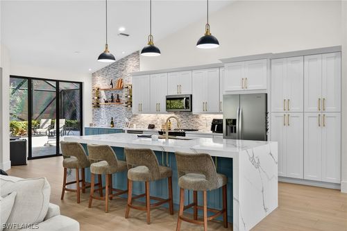 3809 Woodlake Dr, BONITA SPRINGS, FL, 34134-8608 | Card Image