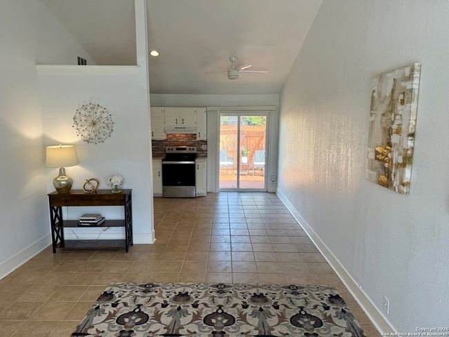UNIT-2901 - 9140 Timber Path, Condo with 3 bedrooms, 2 bathrooms and null parking in San Antonio TX | Image 5