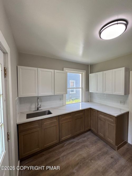 4-25 N 2nd St, Stroudsburg, PA, 18360-2559 | Card Image