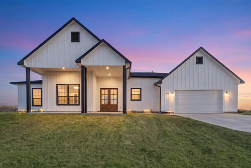 519 Chuckwagon Trl, Angleton, TX, 77515 | Card Image