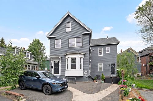 2-17 Bow Street Pl, Somerville, MA, 02143-1738 | Card Image