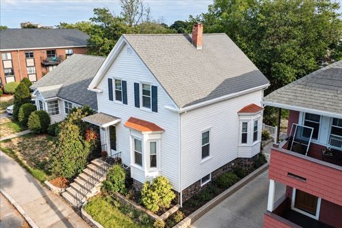 19 Brooks Park, Medford, MA, 02155-4516 | Card Image
