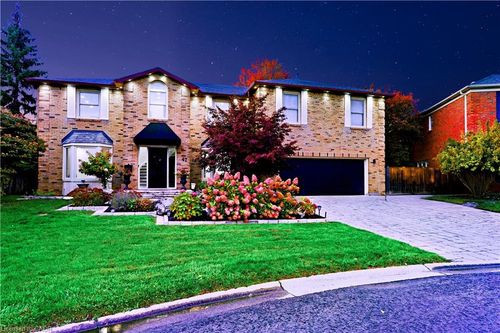 47 Ridge Point Dr, Saint Catharines, ON, L2T2S8 | Card Image