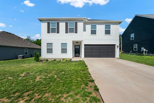 3163 White Ash St, Bowling Green, KY, 42101-7435 | Card Image
