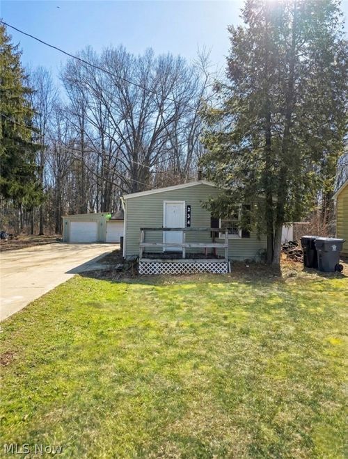 234 Oakwood Street, Elyria, OH, 44035 | Card Image