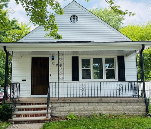 1040 W 18th St, Lorain, OH, 44052-3824 | Card Image