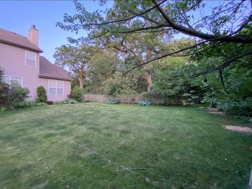 1971 W Greenleaf Dr, Round Lake, IL, 60073-9772 | Card Image