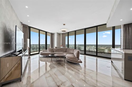 4505-18975 Collins Ave, Sunny Isles Beach, FL, 33160-5443 | Card Image